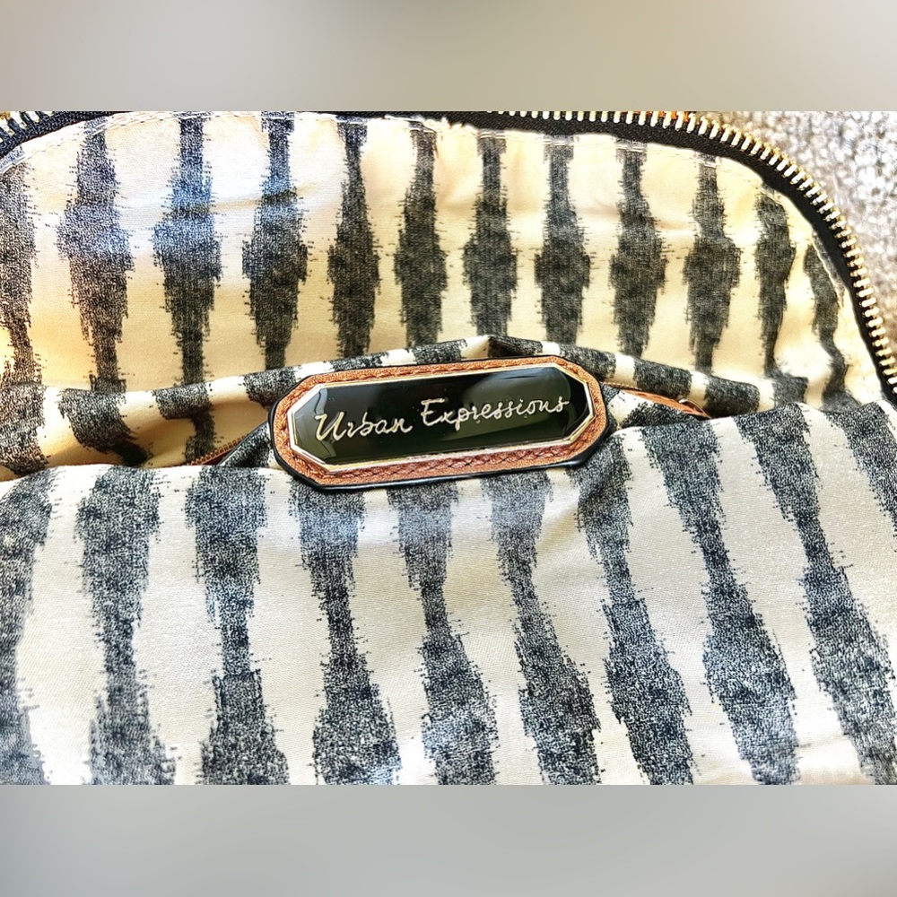 URBAN EXPRESSIONS LEATHER CROSSBODY BAG **LARGE** ✨